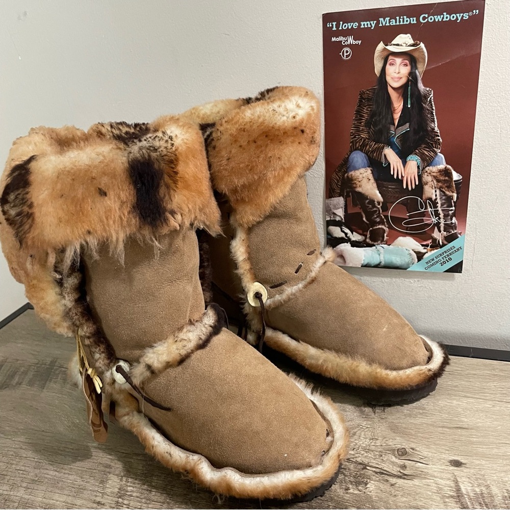 VINTAGE Womens SHEEPSKIN Beige & Brown MALIBU Fur WESTERN Native COWBOY BOOTS  9 - Picture 2 of 7